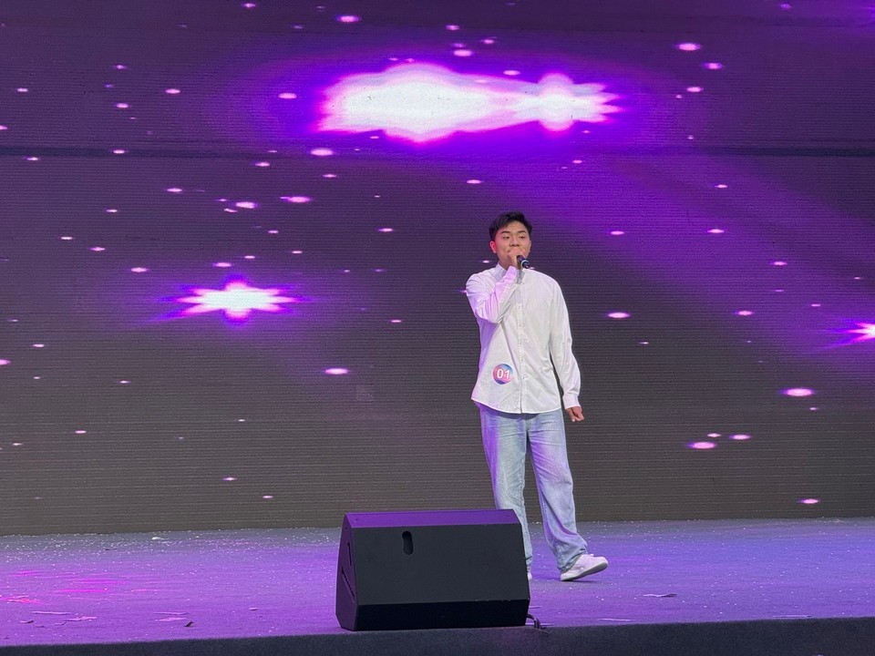 北碚职教中心第七届"勉仁之夜"校园歌手大赛燃爆校园