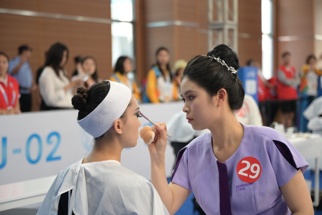 北碚区选手在第八届中国·重庆职业技能大赛中载誉而归