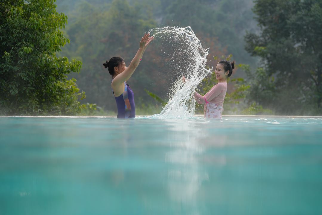 北碚：寒冬时节“暖经济”升温 温泉旅游掀起消费热潮