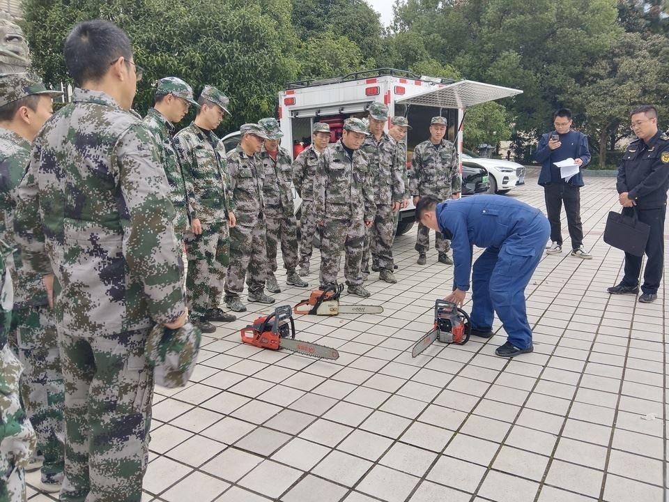 三圣镇开展应急救援演练
