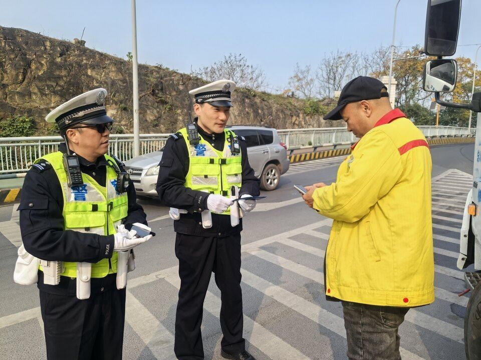 我区开展道路危险货物运输安全集中整治“4号行动”