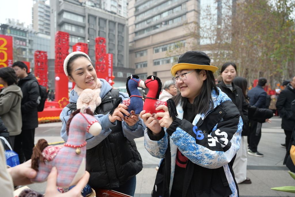 万马奔腾迎新春 非遗传承润碚城